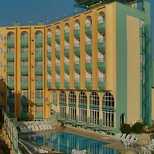 Albora 3* كوشاداسيه